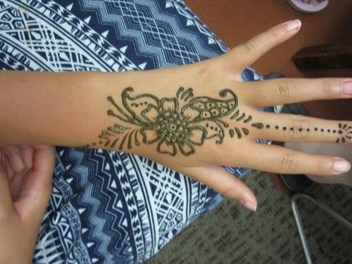 Image for event: Teen Tuesday: Henna Body Art