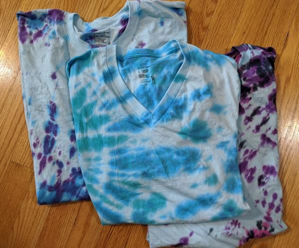 Image for event: Teen Crafternoon: Tie-Dye T-Shirts